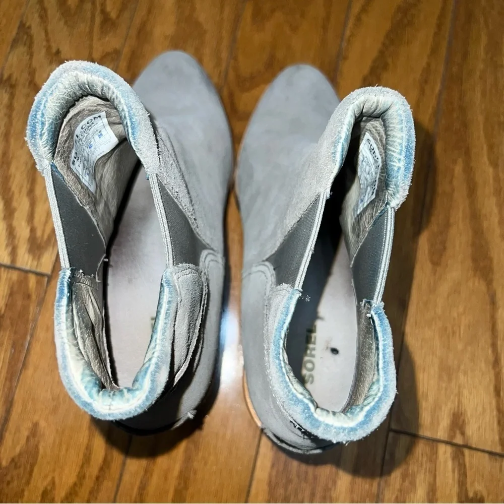 Sorel After Hours Chelsea Gray Suede Wedge Ankle Bootie Size 9